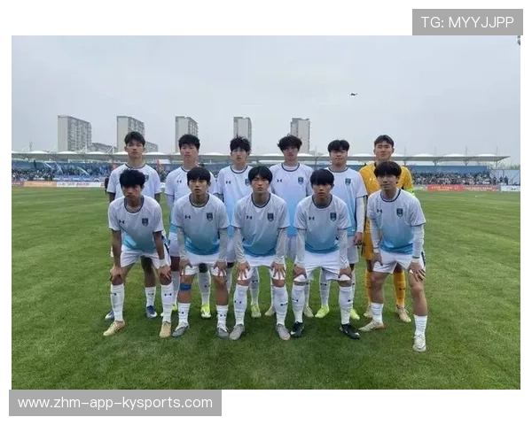 足球俱乐部在青训中建立成长进展公开报告与家长沟通机制，足球俱乐部青训什么条件